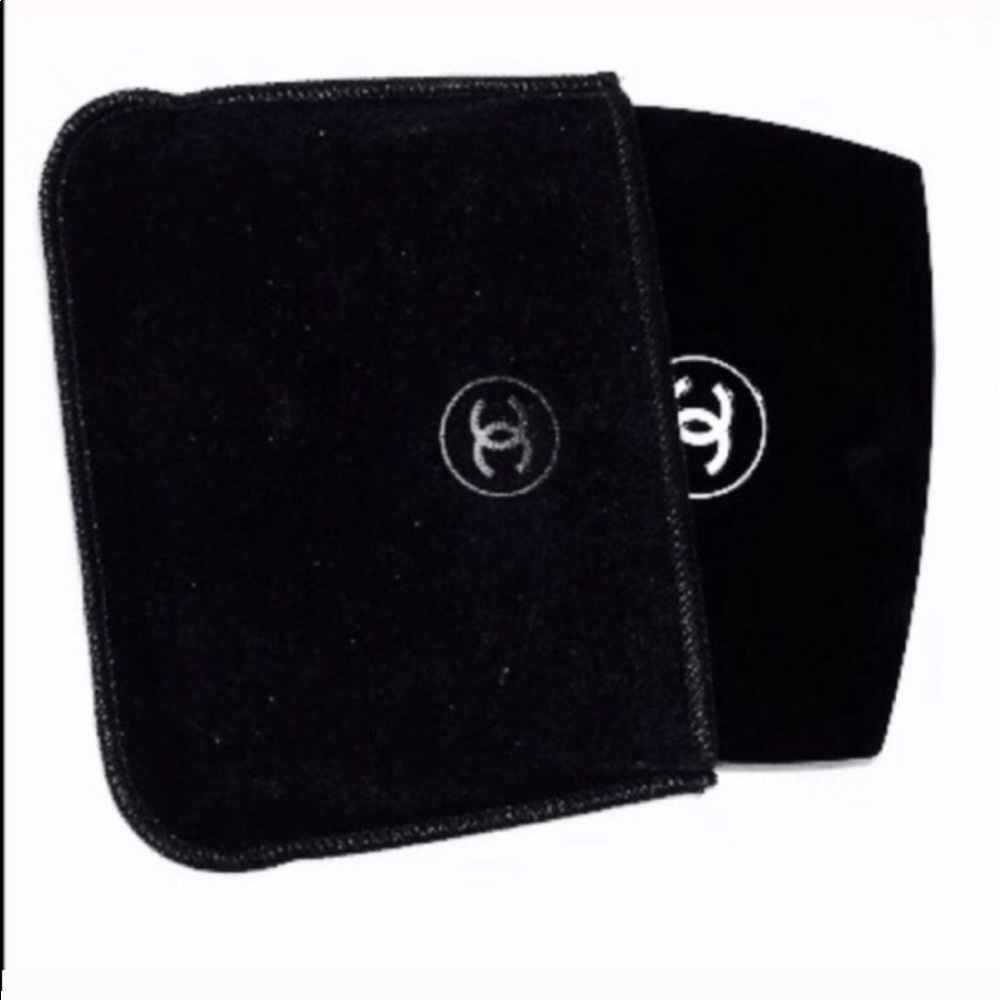 Authentic Chanel empty case! - Picture 3 of 3